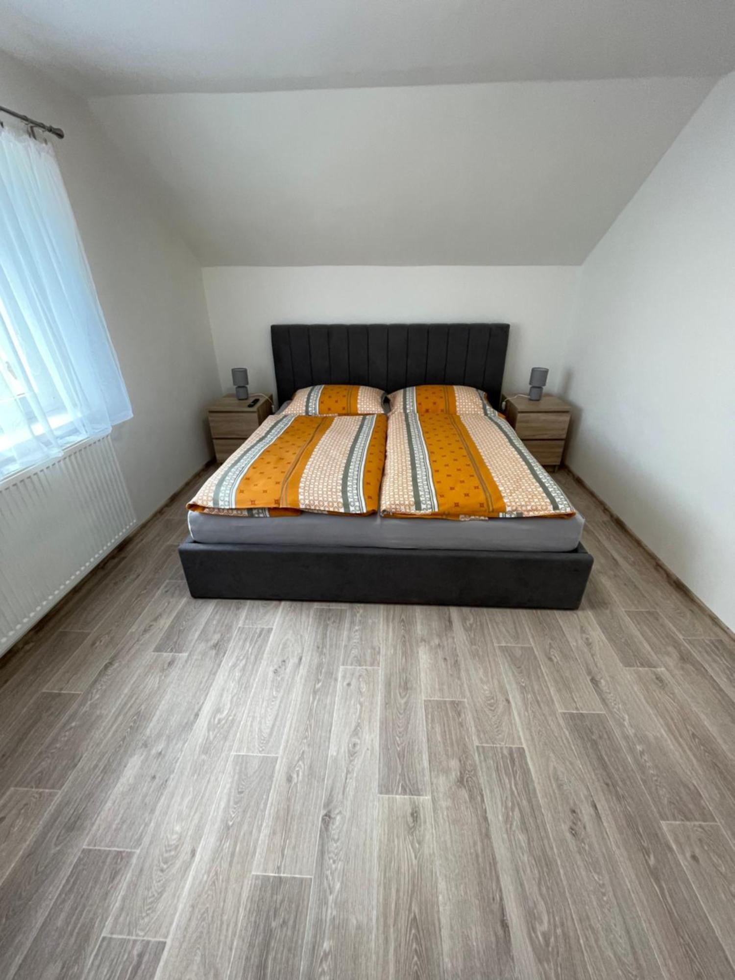 Apartmany Ferie Decin Eksteriør billede
